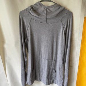 Gap Fit long sleeve athletic shirt